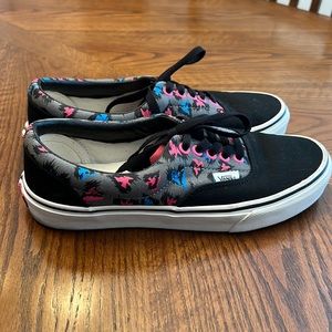 Like New Vans Custom Design Shoes, women’s 8 1/2!